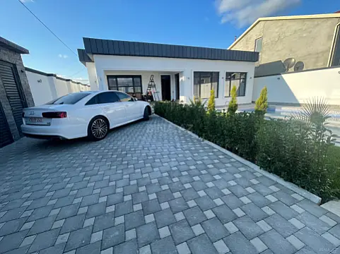 Kirayə verilir 4 otaqlı həyət evi 240 m²