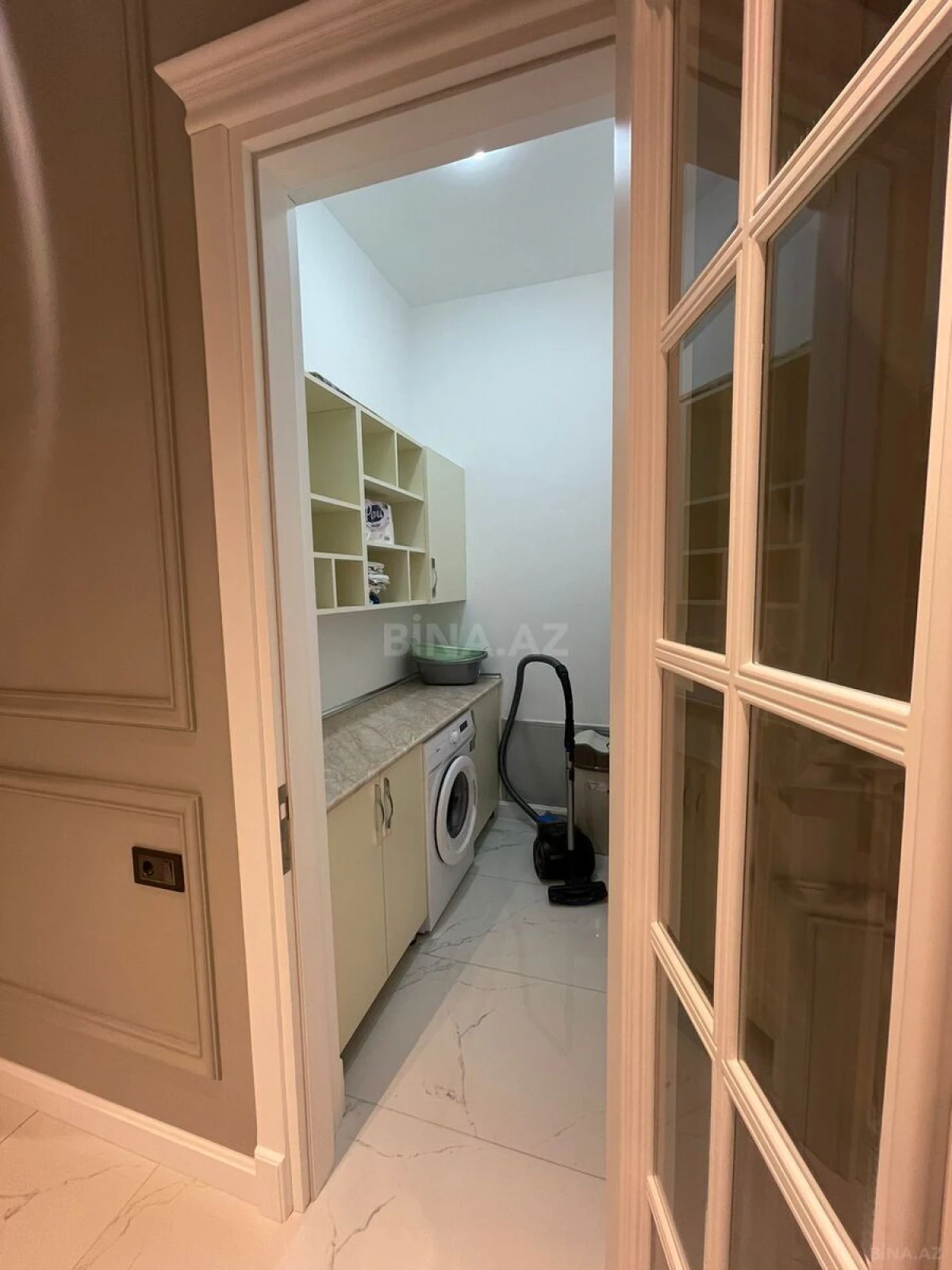 Kirayə verilir 4 otaqlı həyət evi 240 m²
