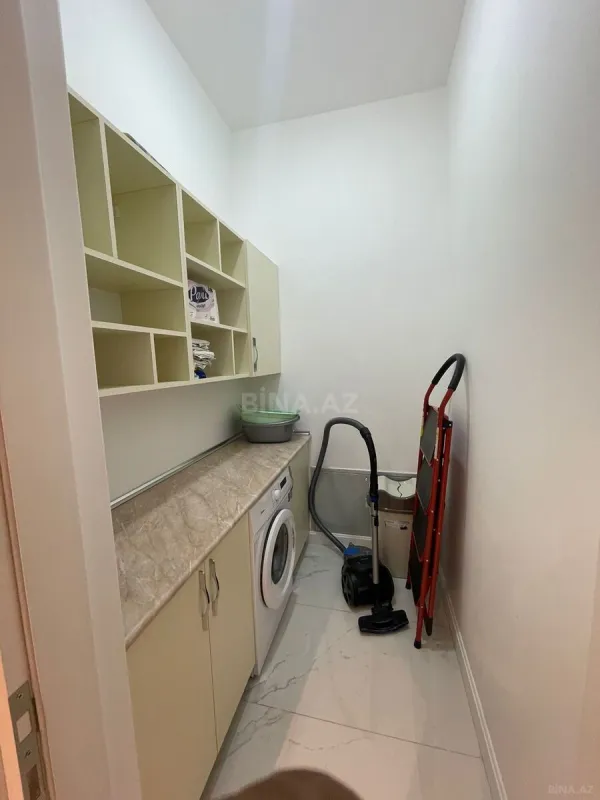 Kirayə verilir 4 otaqlı həyət evi 240 m²