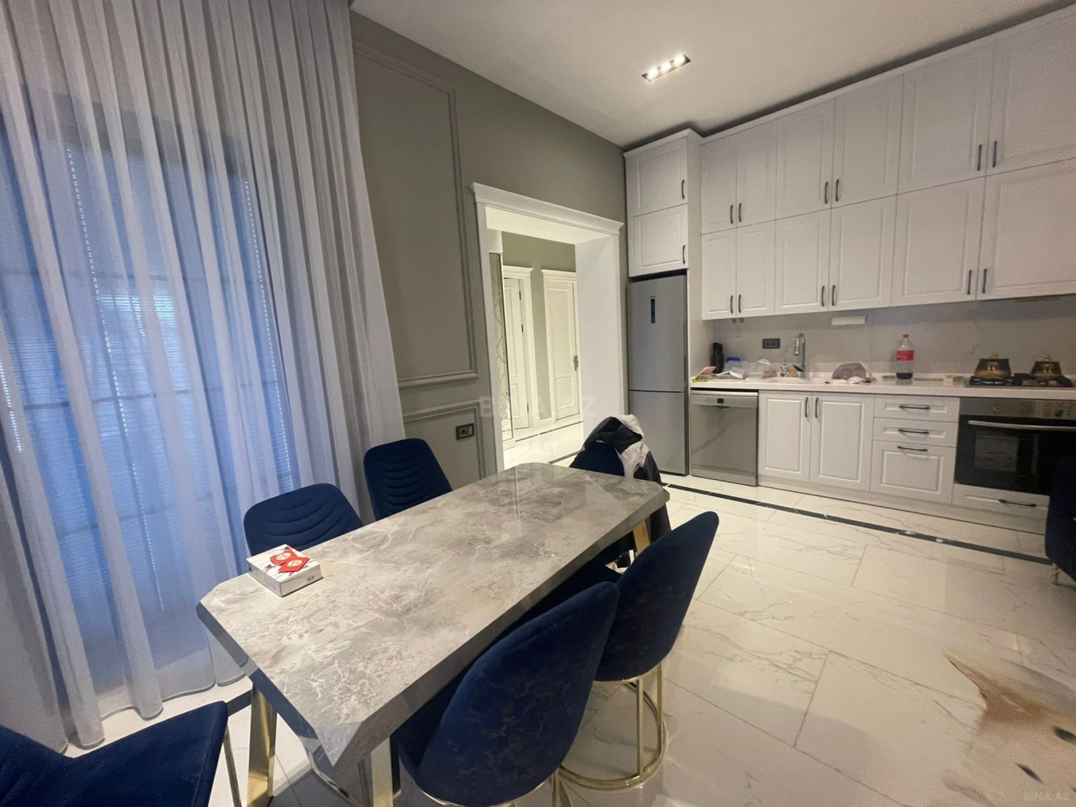 Kirayə verilir 4 otaqlı həyət evi 240 m²