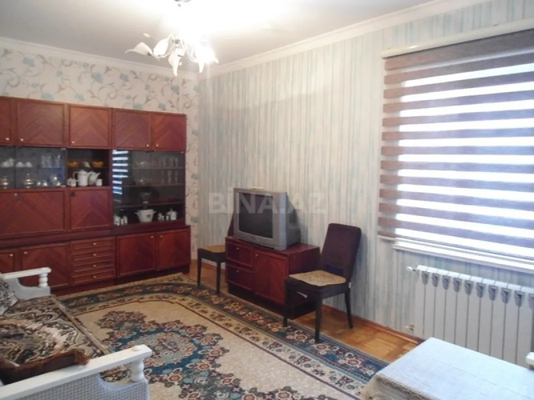 Satılır 4 otaqlı mənzil 112 m²