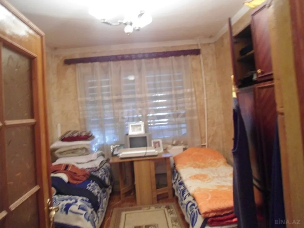 Satılır 4 otaqlı mənzil 112 m²