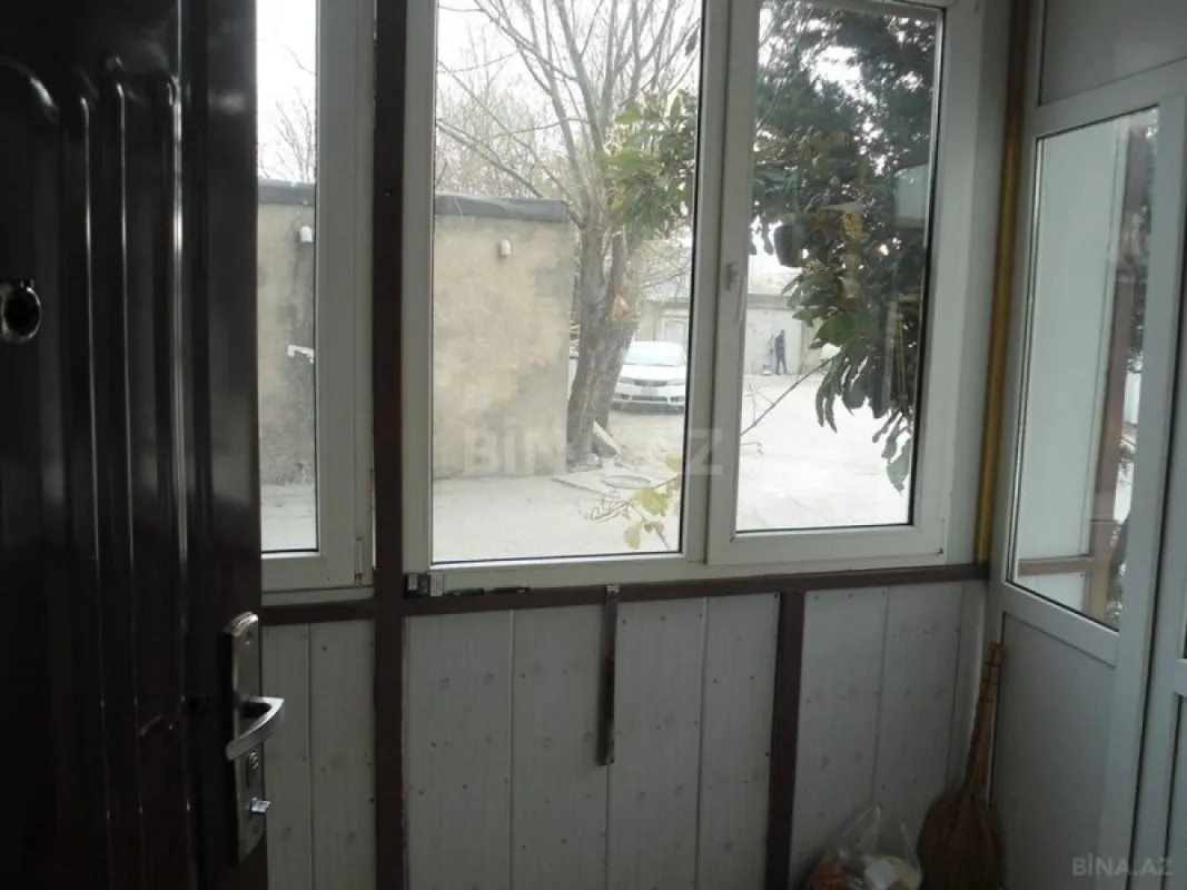 Satılır 4 otaqlı mənzil 112 m²