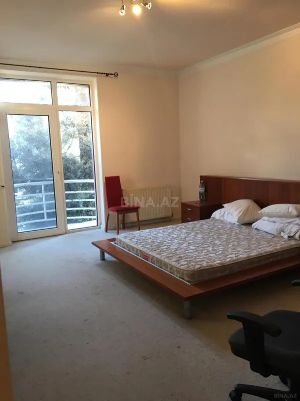 Satılır 7 otaqlı həyət evi 460 m²