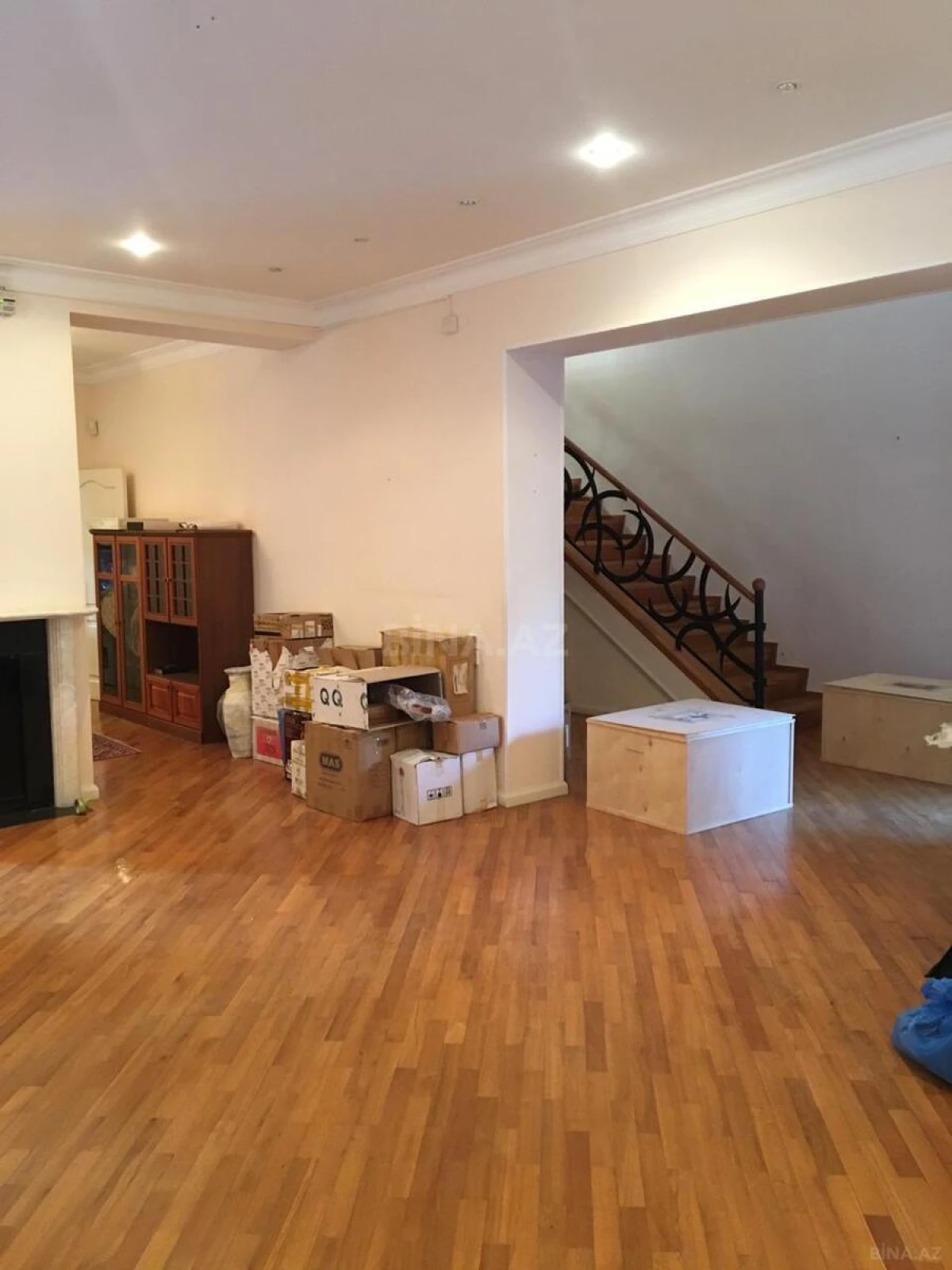 Satılır 7 otaqlı həyət evi 460 m²