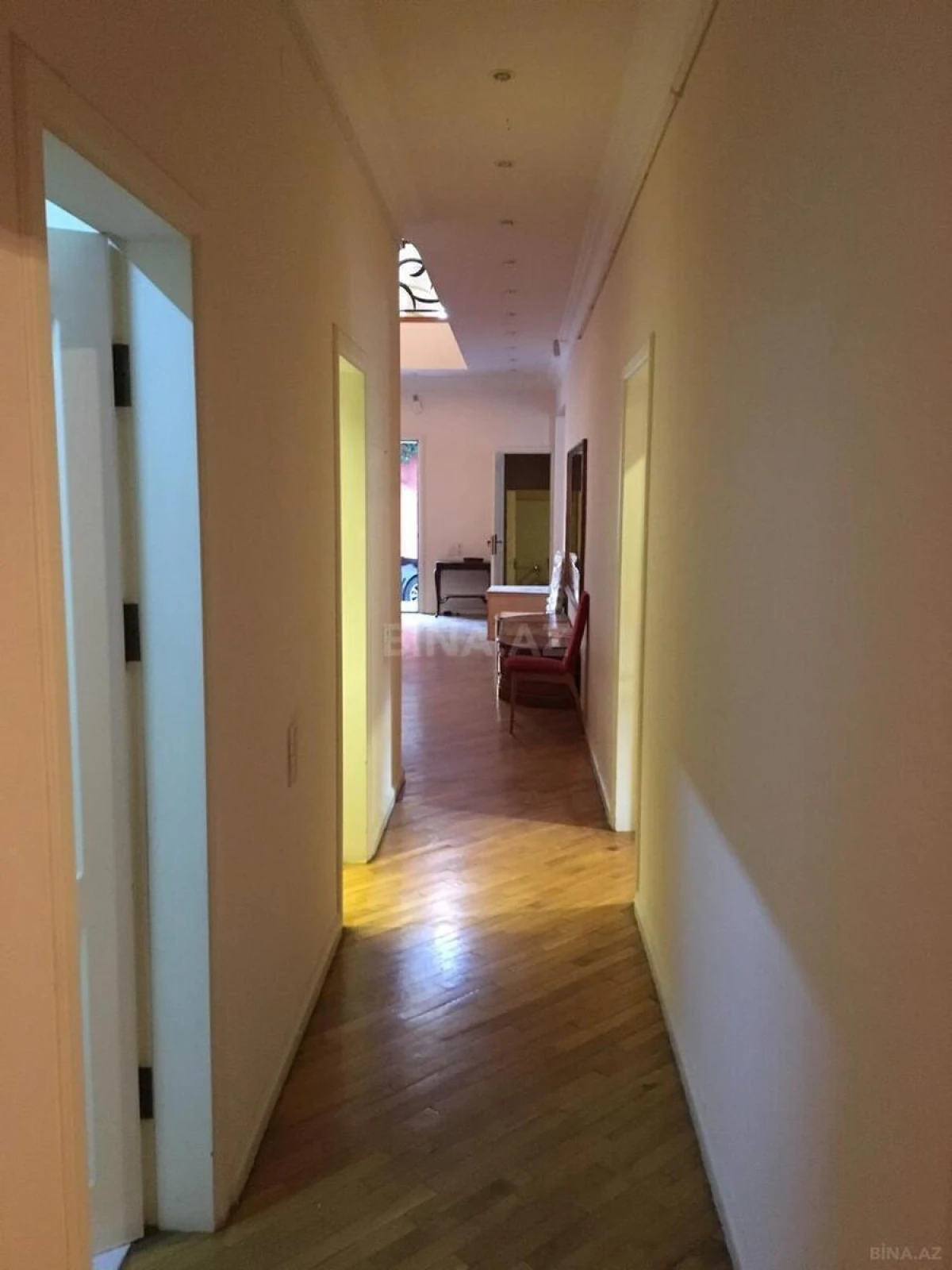 Satılır 7 otaqlı həyət evi 460 m²