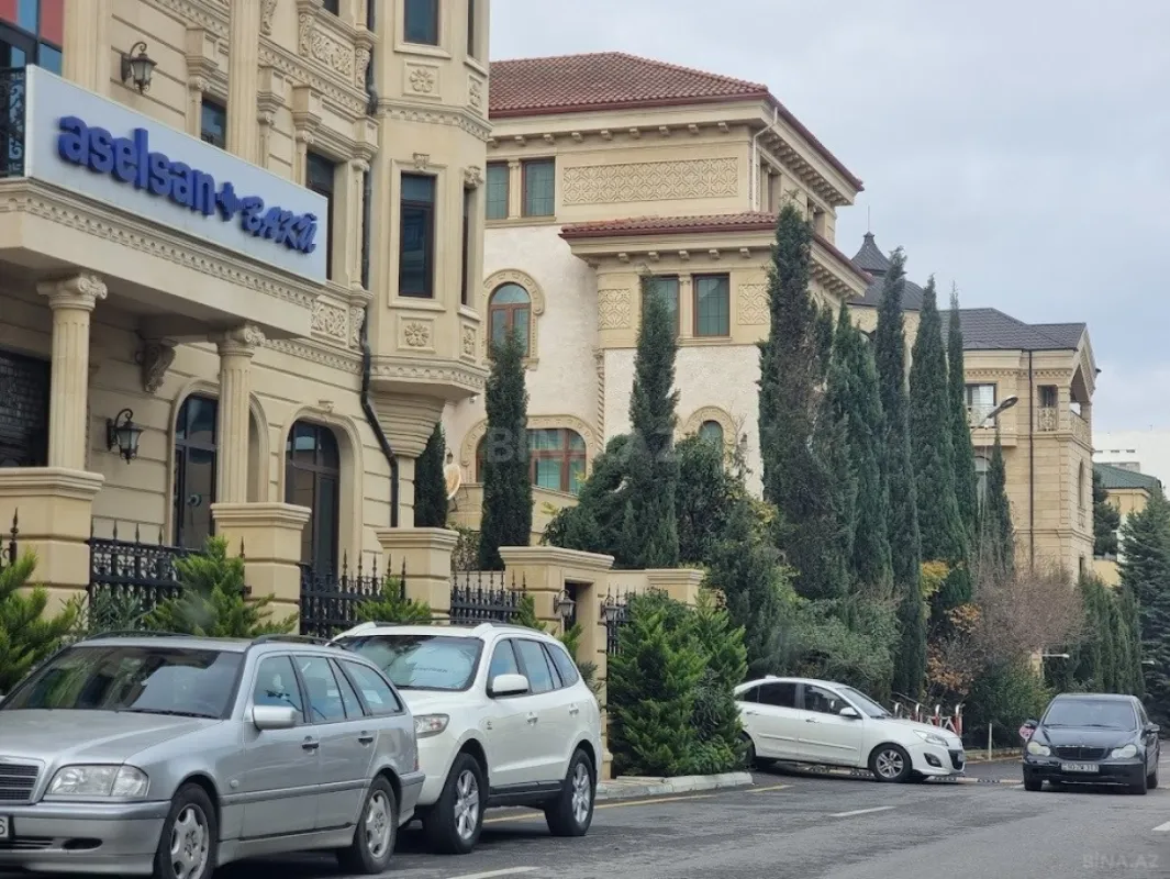 Satılır 7 otaqlı həyət evi 460 m²