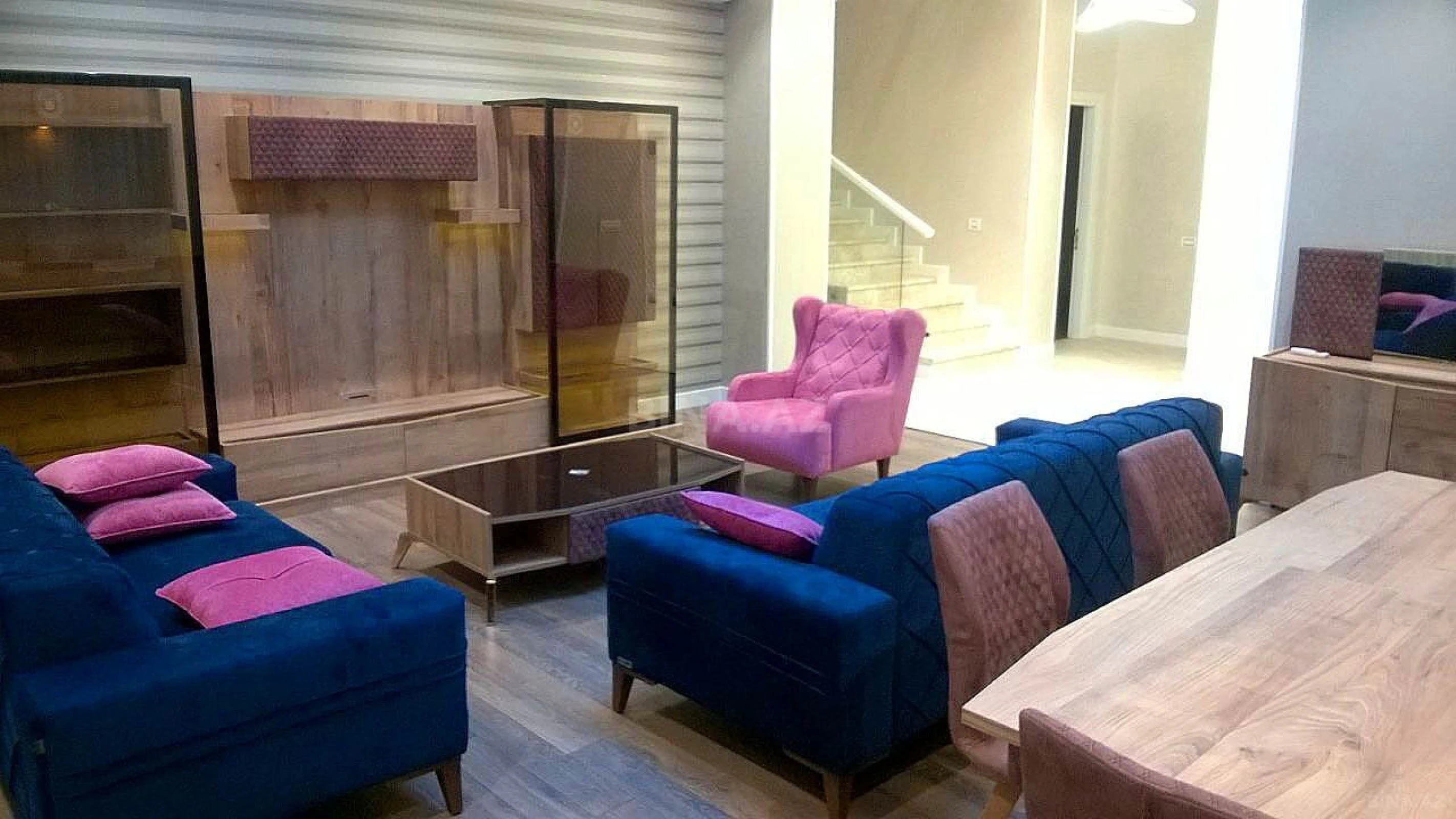 Satılır həyət evi 400 m²