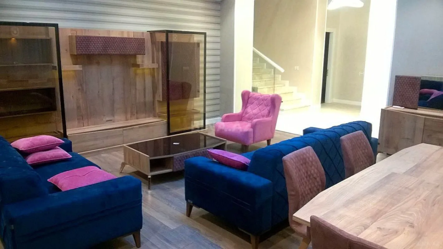 Satılır həyət evi 400 m²