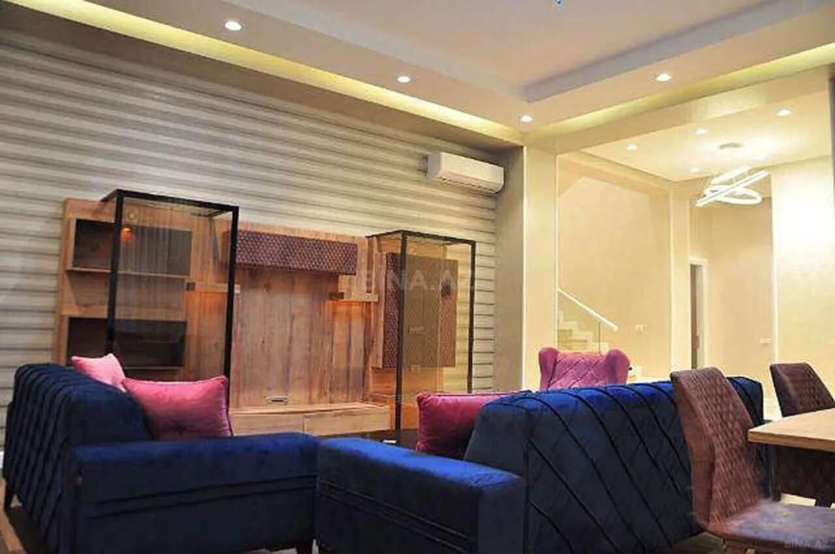 Satılır həyət evi 400 m²