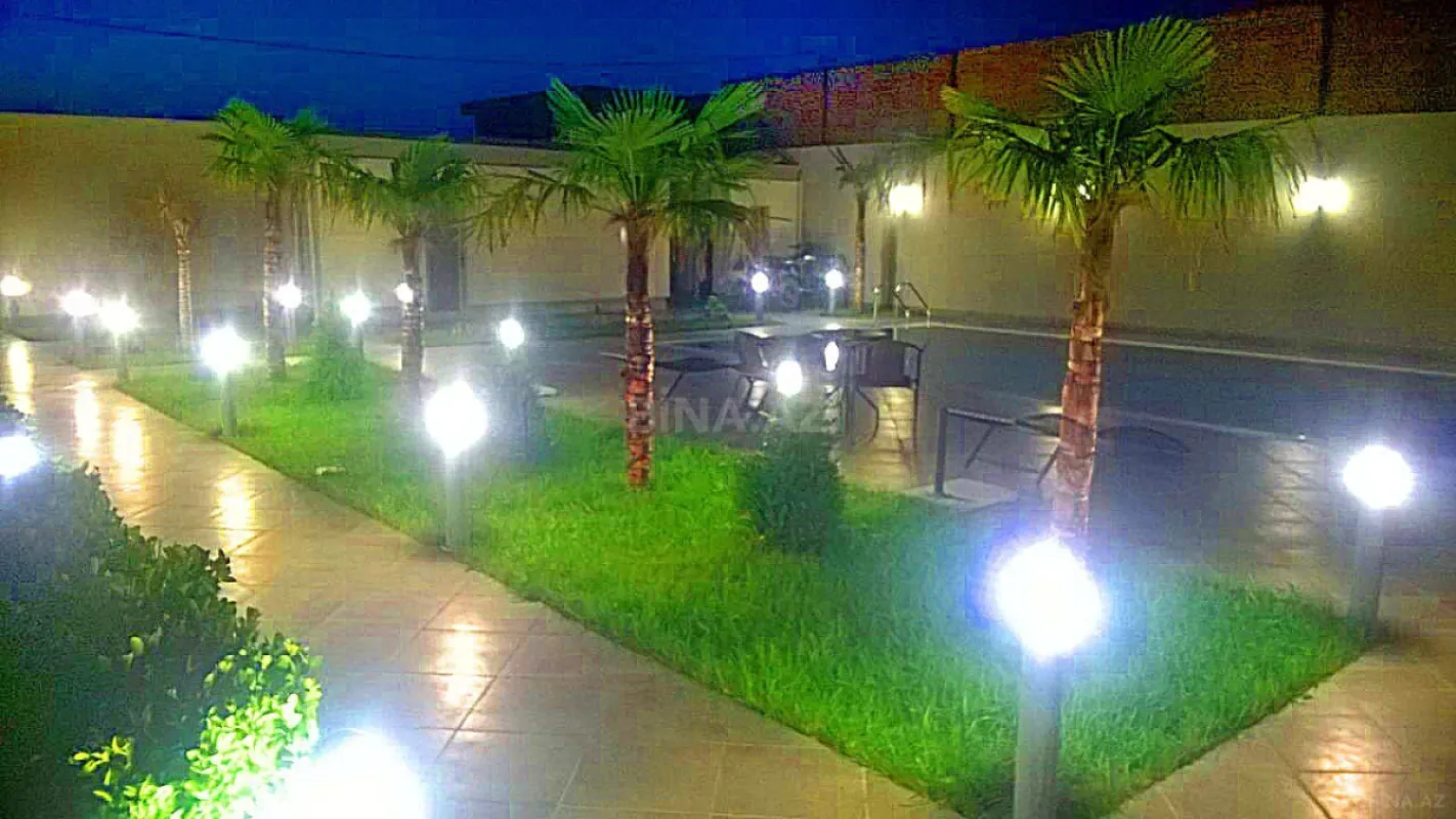 Satılır həyət evi 400 m²