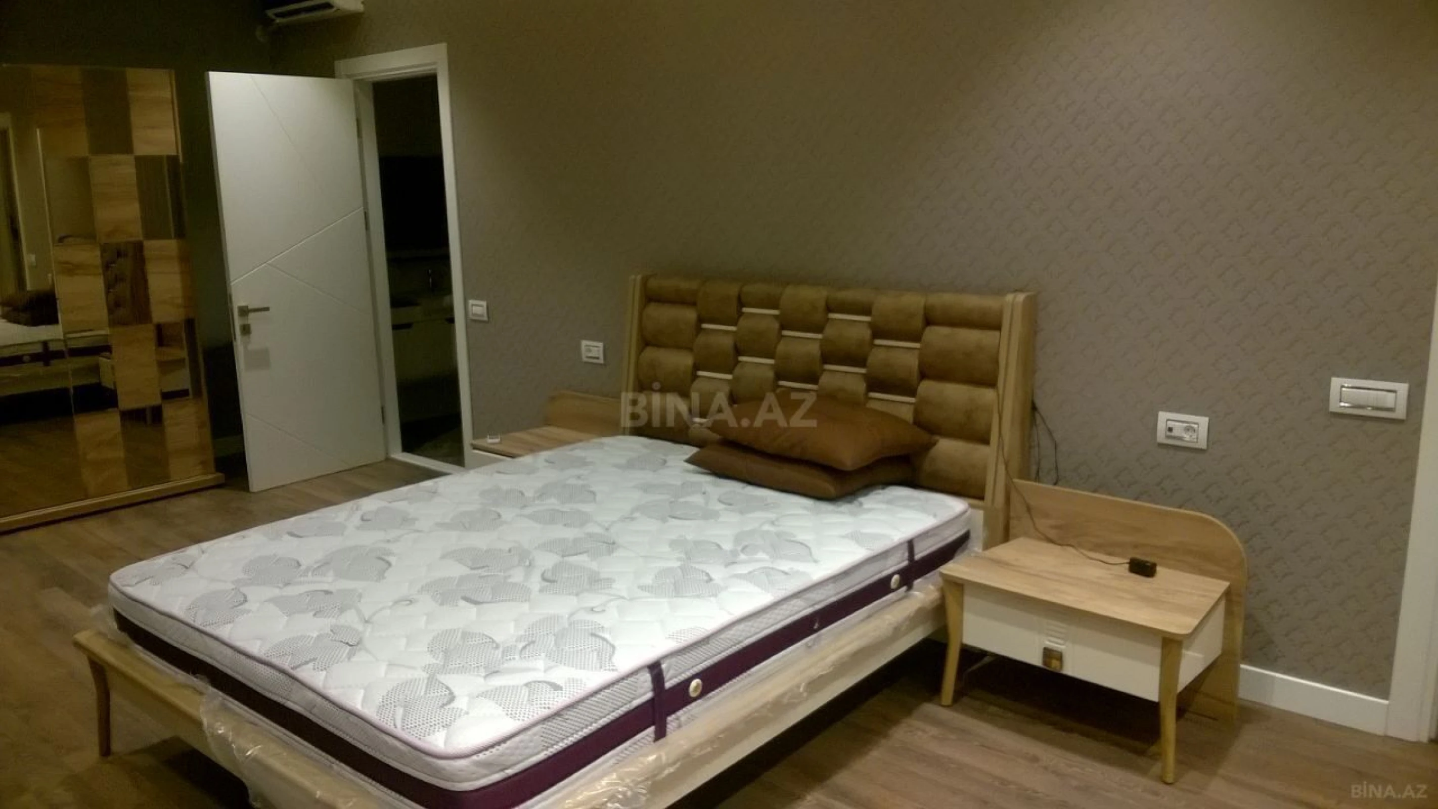 Satılır həyət evi 400 m²