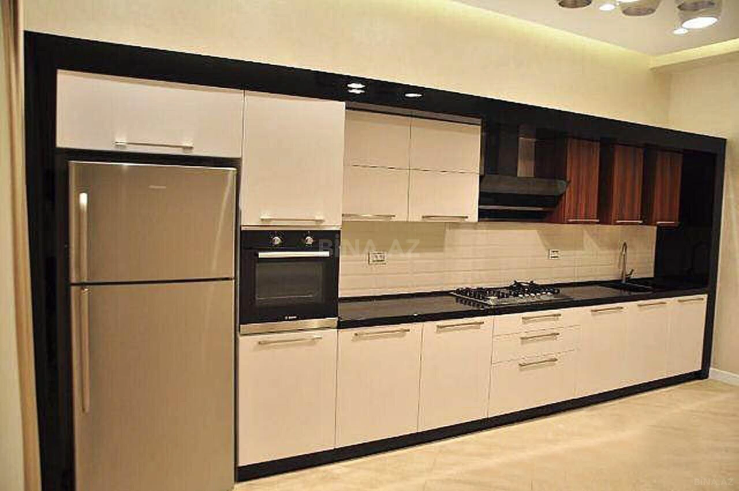 Satılır həyət evi 400 m²