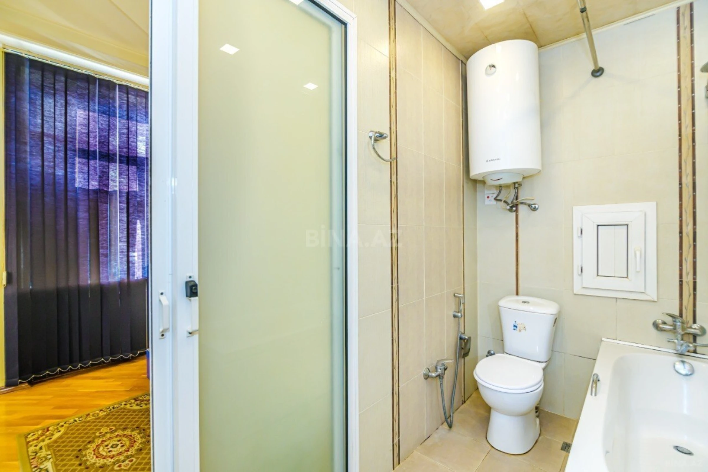 Kirayə verilir 2 otaqlı mənzil 70 m²