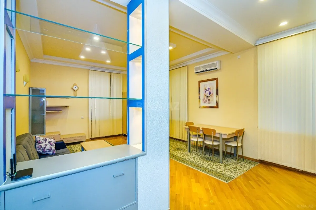 Kirayə verilir 2 otaqlı mənzil 70 m²