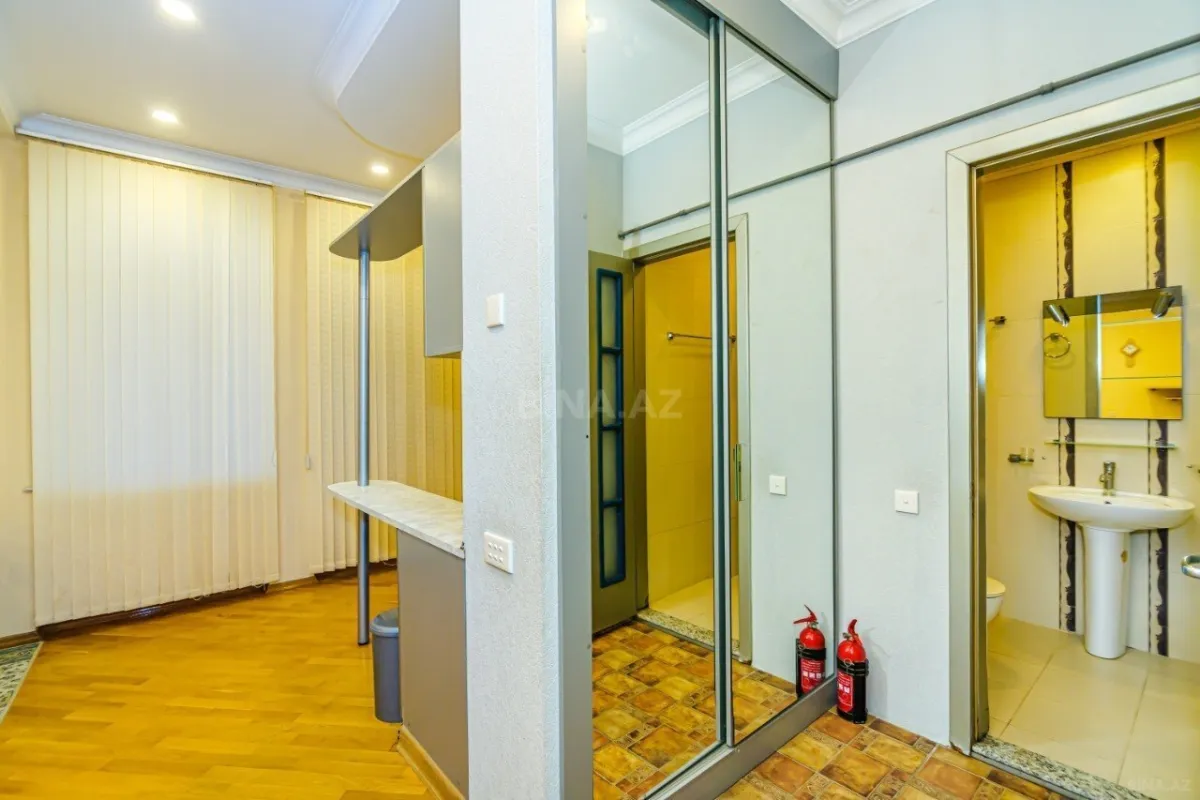 Kirayə verilir 2 otaqlı mənzil 70 m²