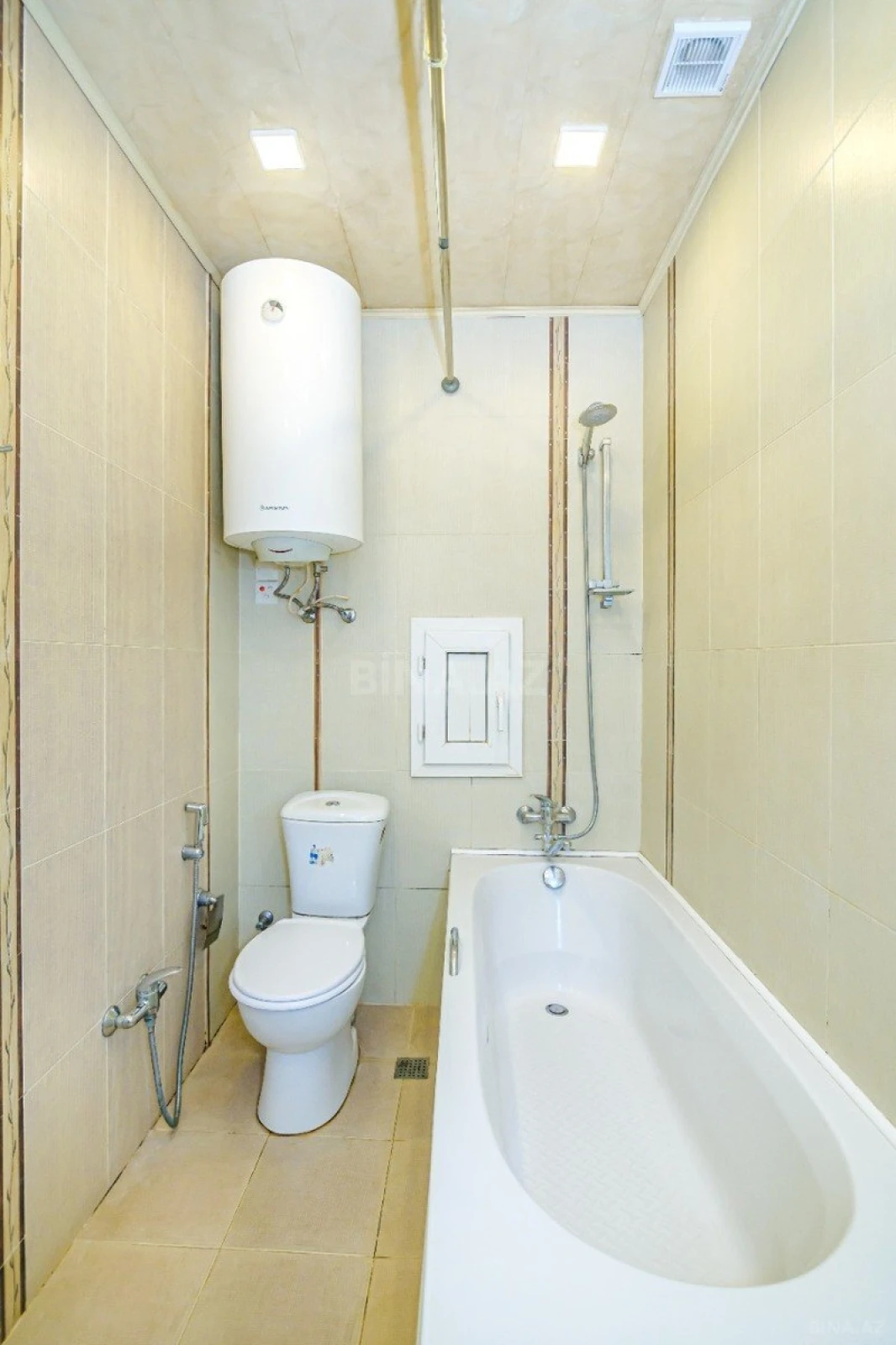 Kirayə verilir 2 otaqlı mənzil 70 m²