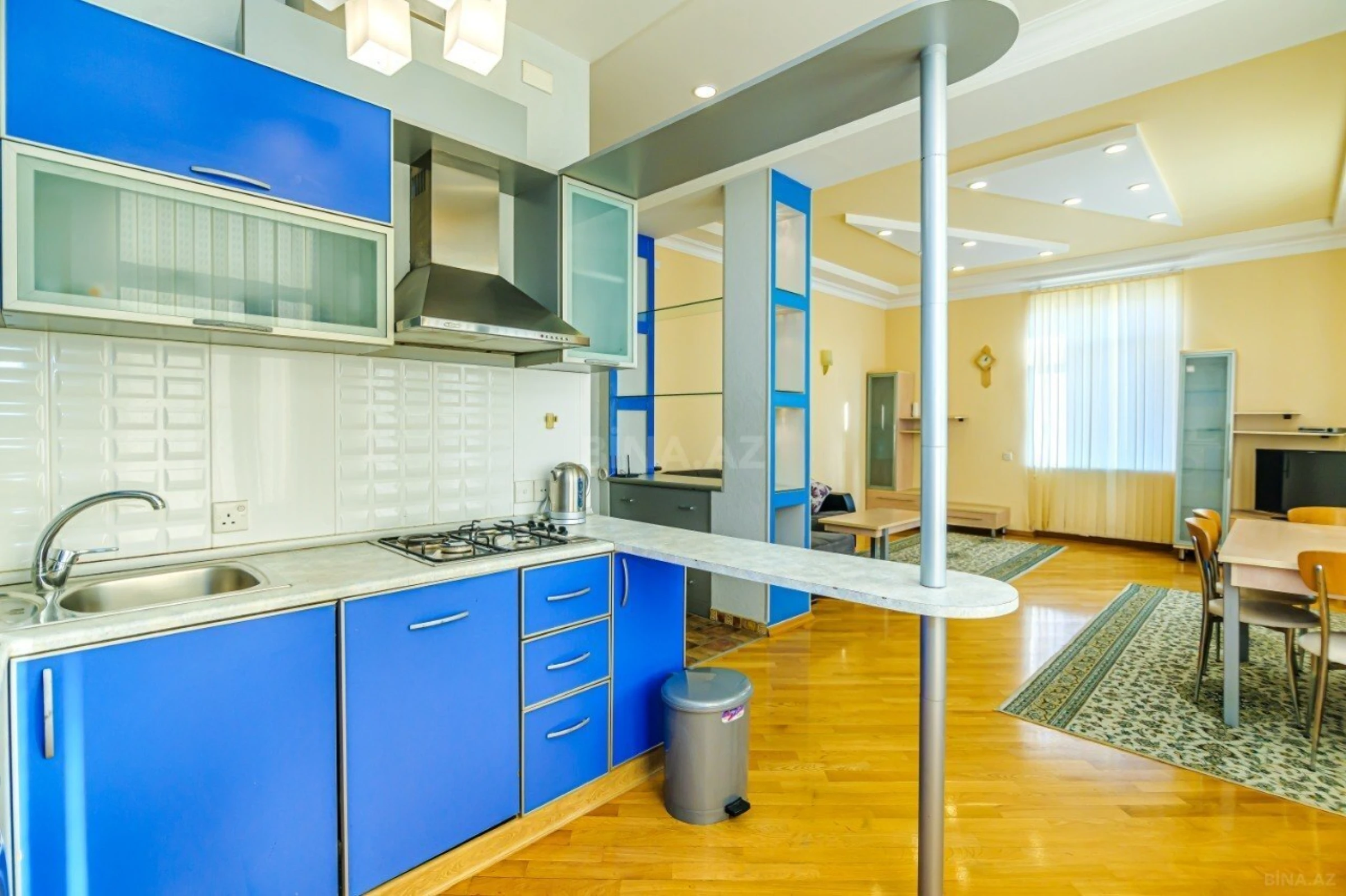 Kirayə verilir 2 otaqlı mənzil 70 m²