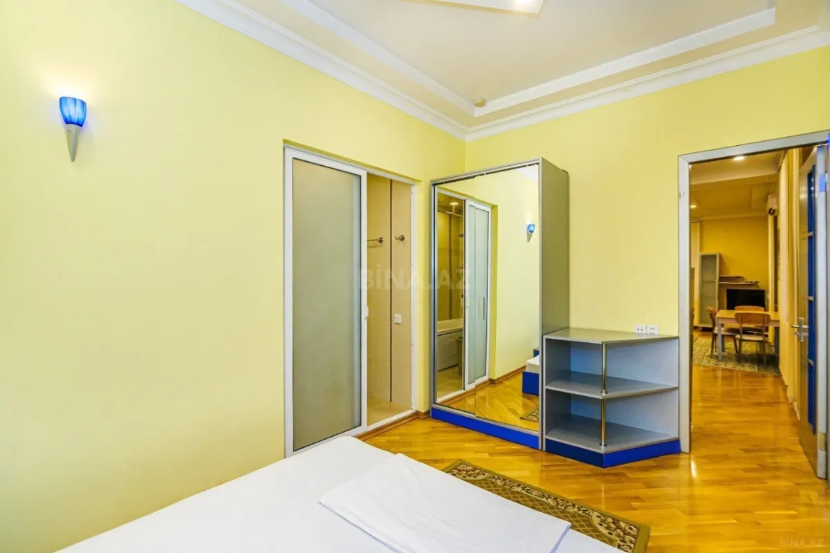 Kirayə verilir 2 otaqlı mənzil 70 m²