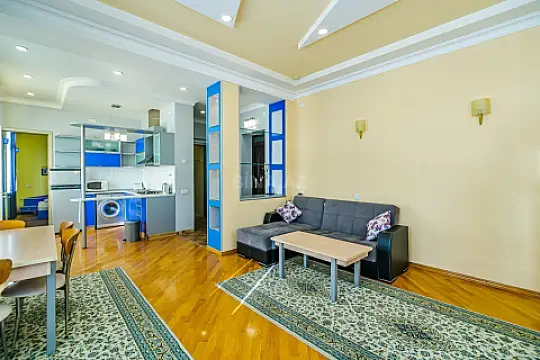 Kirayə verilir 2 otaqlı mənzil 70 m²