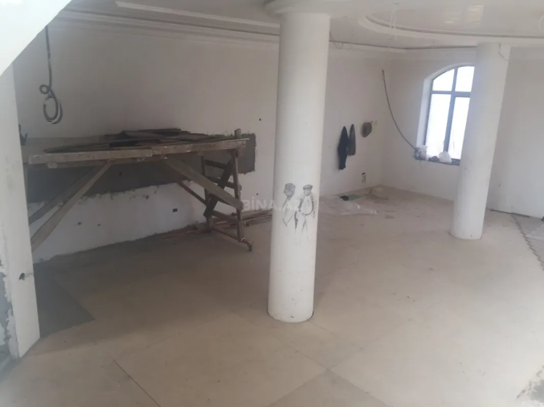 Satılır həyət evi 580 m²