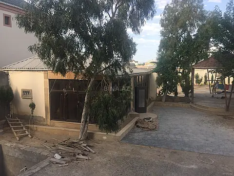 Satılır həyət evi 580 m²