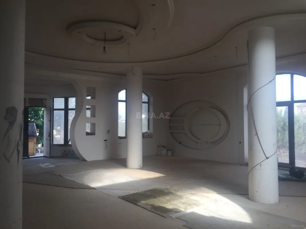 Satılır həyət evi 580 m²