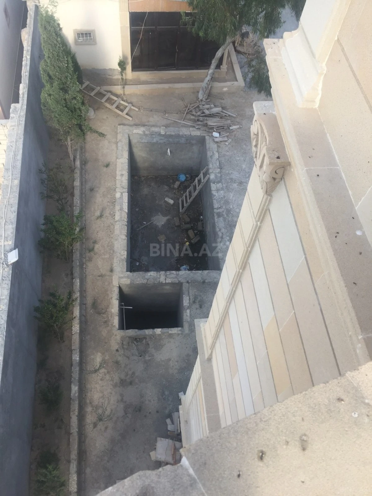 Satılır həyət evi 580 m²