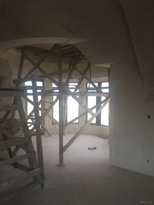 Satılır həyət evi 580 m²