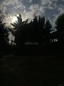 Satılır həyət evi 580 m²