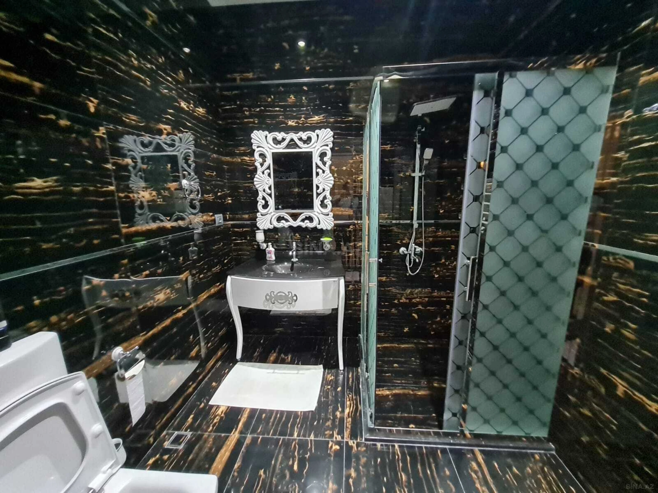 Kirayə verilir 6 otaqlı həyət evi 400 m²