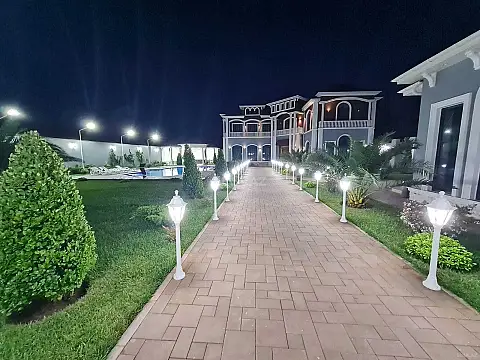 Kirayə verilir 6 otaqlı həyət evi 400 m²