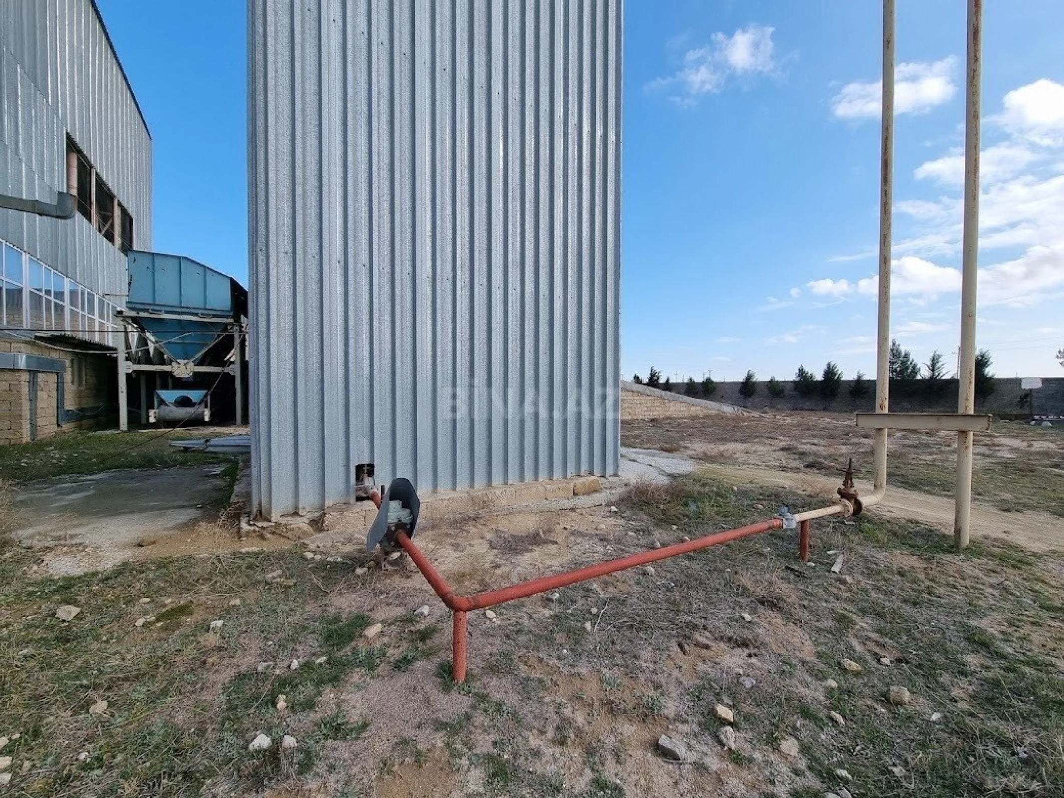 Satılır obyekt 3000 m²