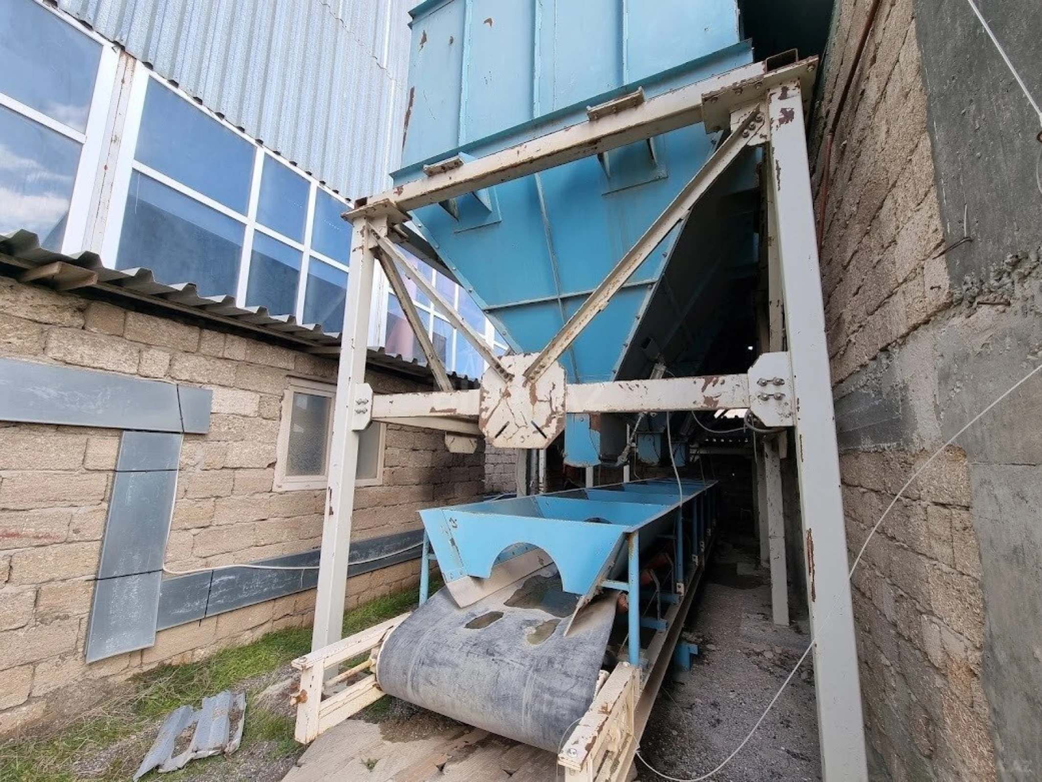 Satılır obyekt 3000 m²