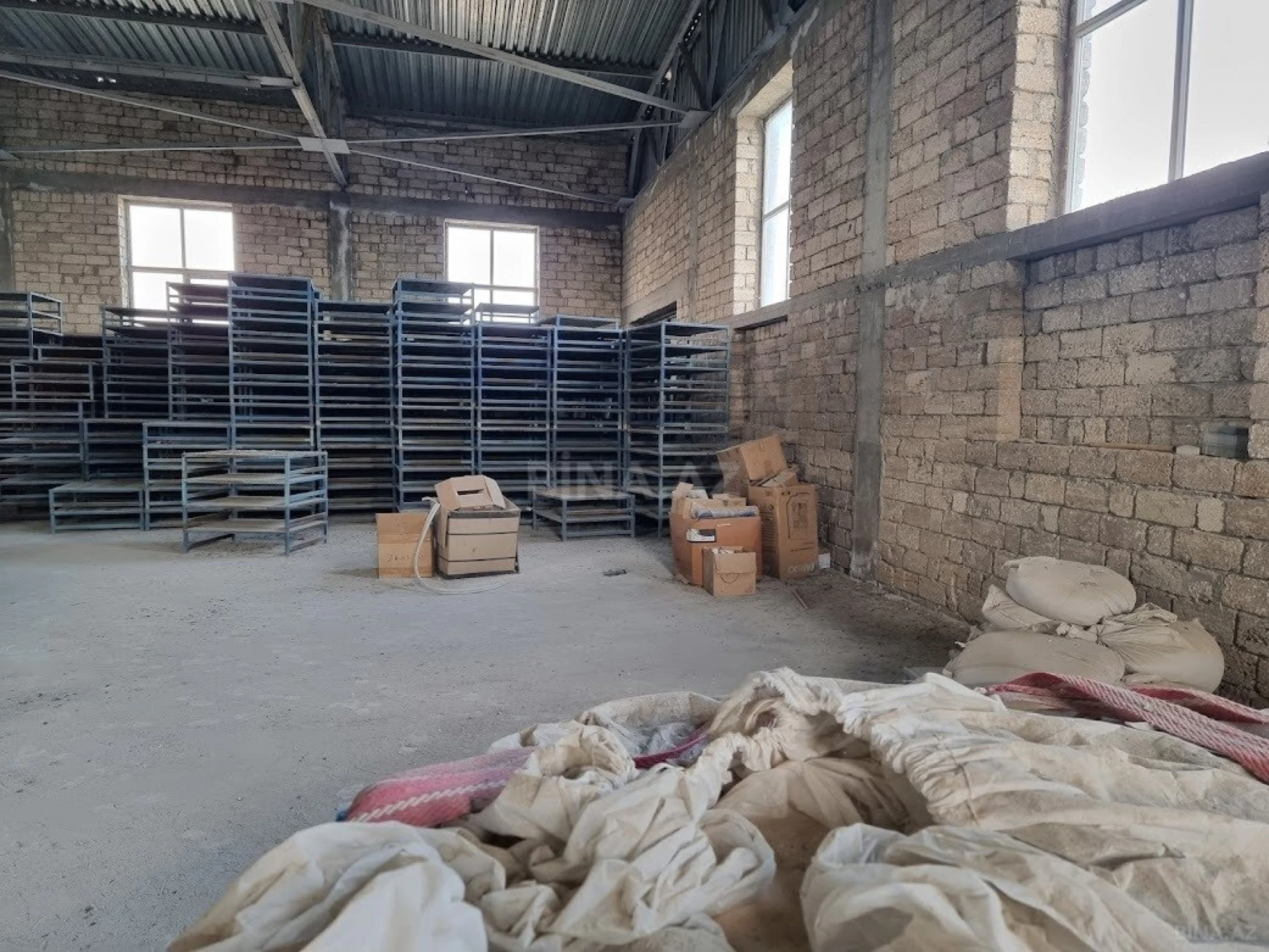 Satılır obyekt 3000 m²