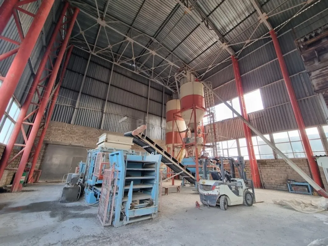 Satılır obyekt 3000 m²