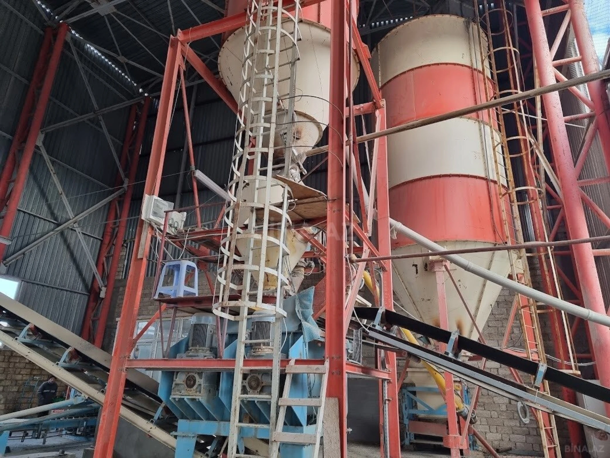 Satılır obyekt 3000 m²