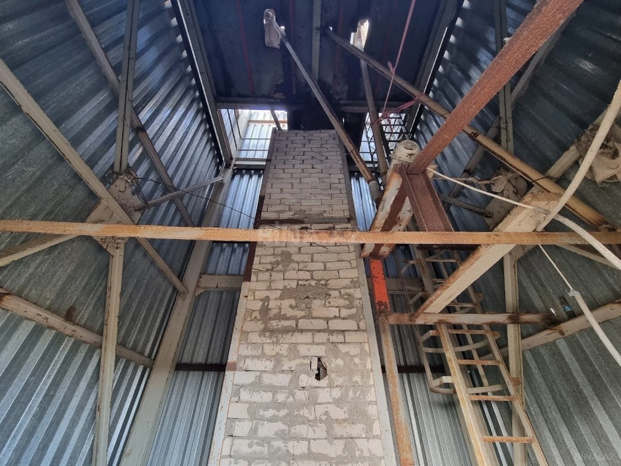 Satılır obyekt 3000 m²