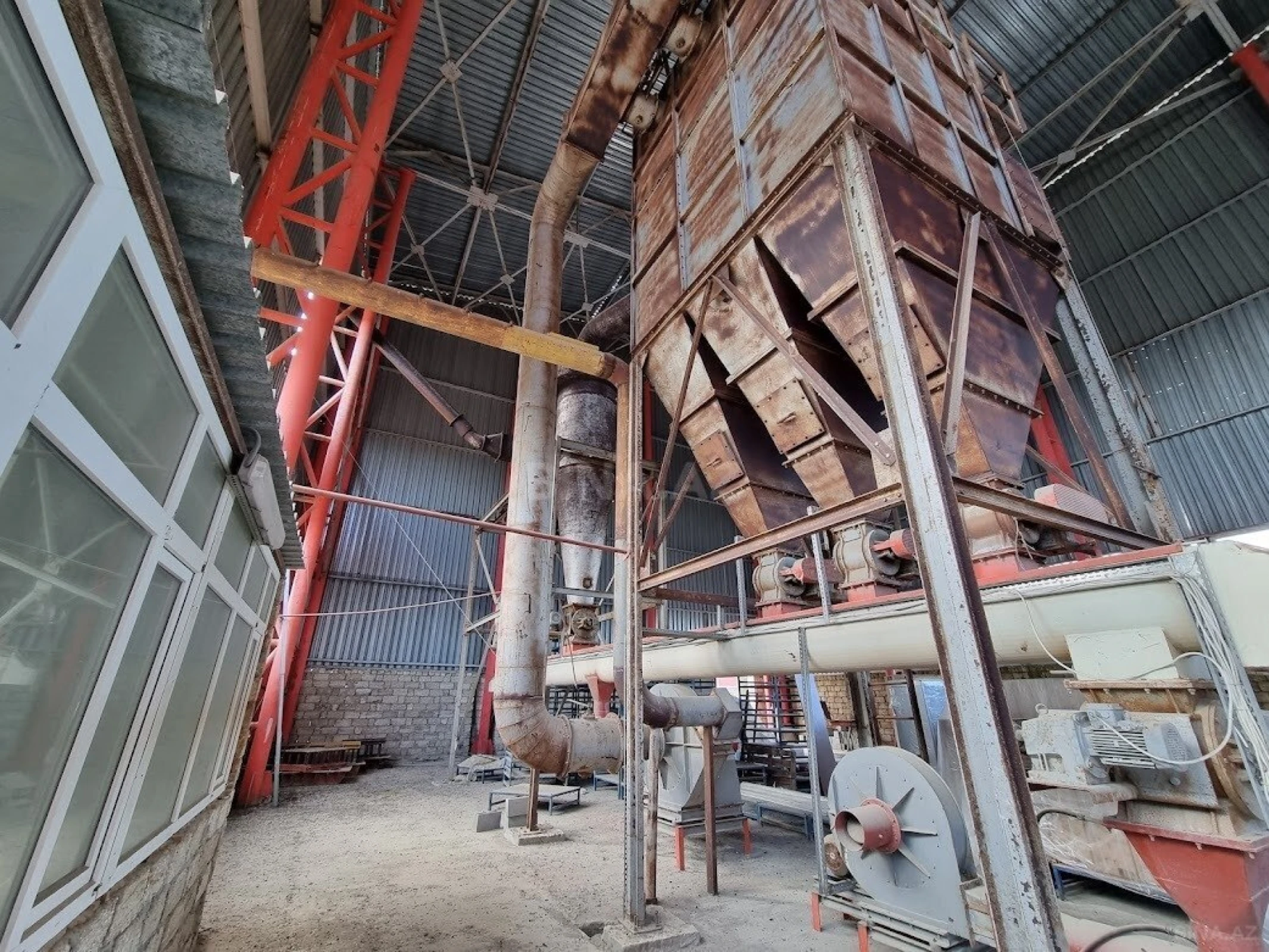 Satılır obyekt 3000 m²