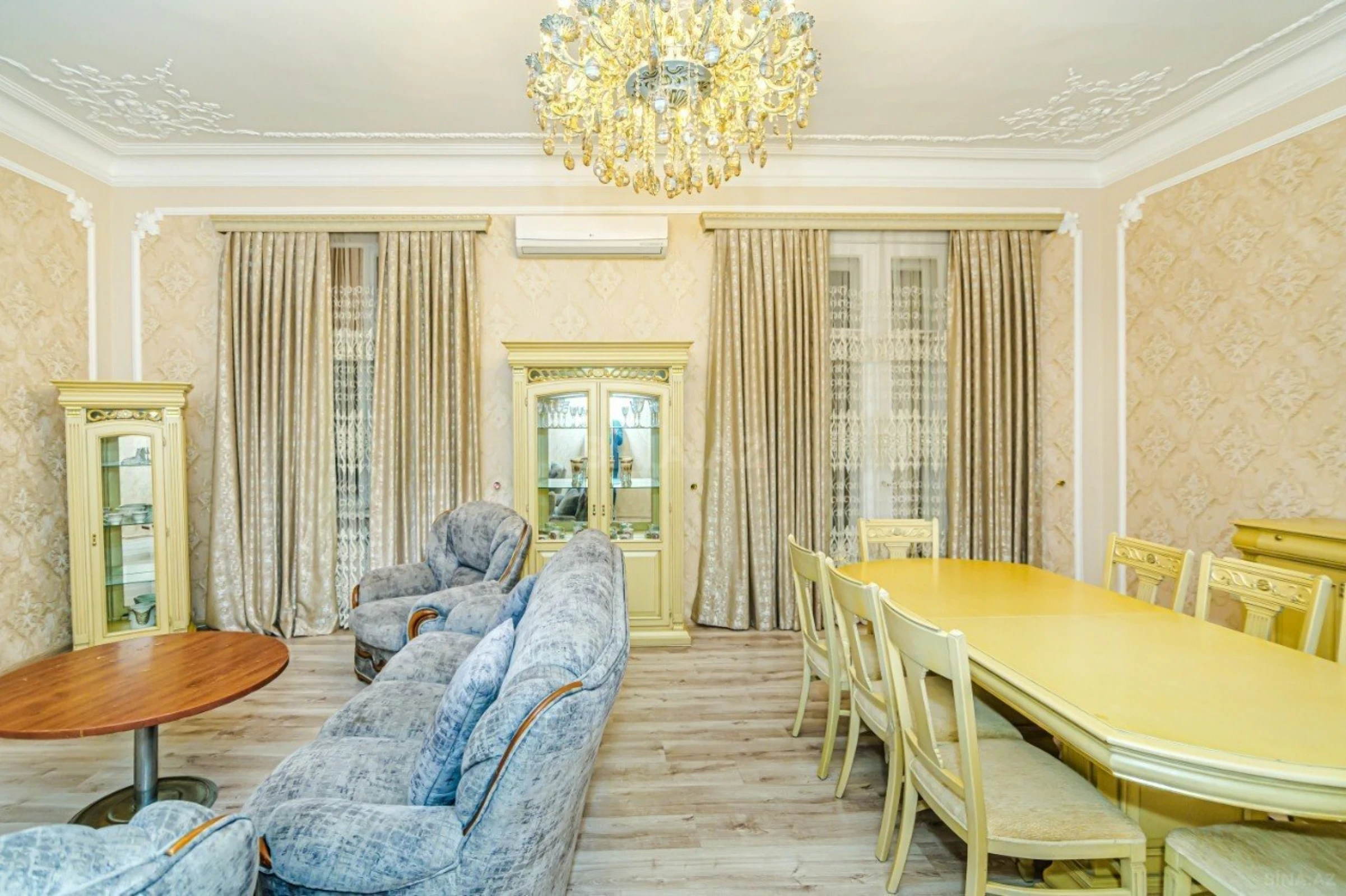 Kirayə verilir 3 otaqlı mənzil 120 m²