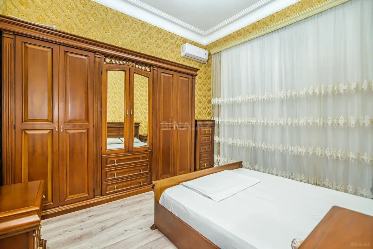 Kirayə verilir 3 otaqlı mənzil 120 m²