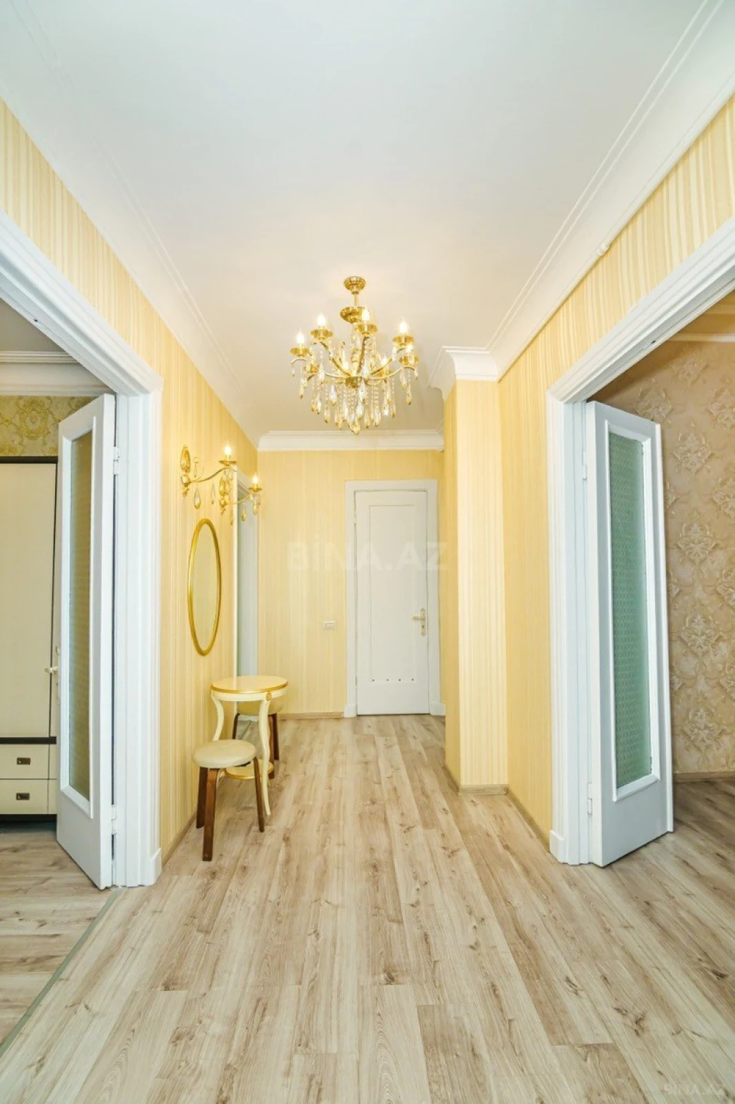 Kirayə verilir 3 otaqlı mənzil 120 m²