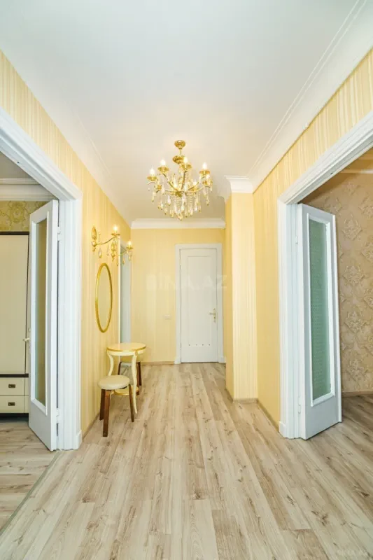 Kirayə verilir 3 otaqlı mənzil 120 m²