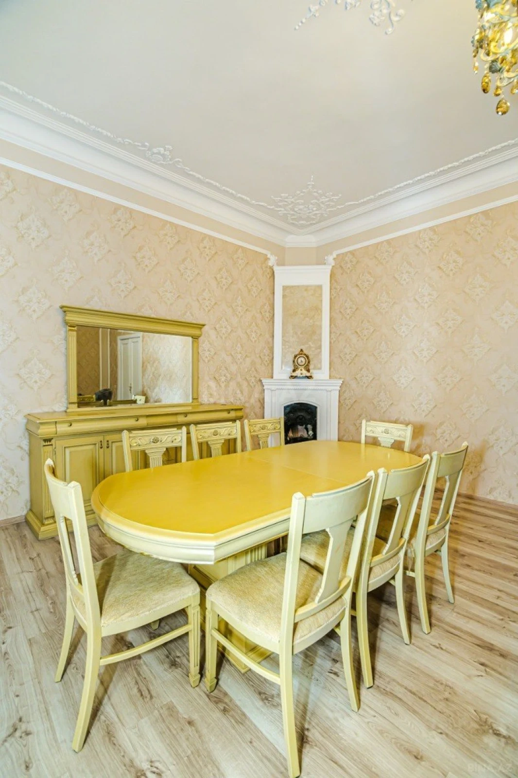 Kirayə verilir 3 otaqlı mənzil 120 m²