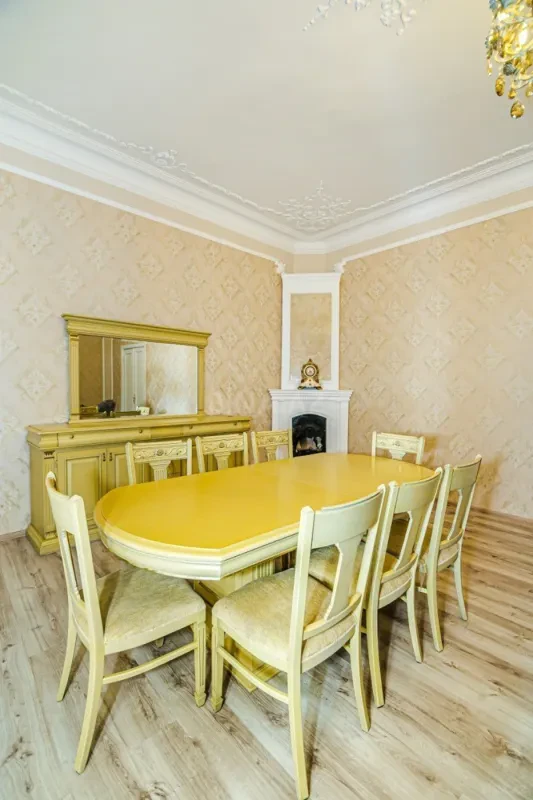 Kirayə verilir 3 otaqlı mənzil 120 m²