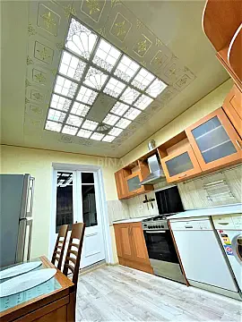 Kirayə verilir 3 otaqlı mənzil 120 m² — Bakı, Sahil qəs. 3 otaq 120.00 m²
