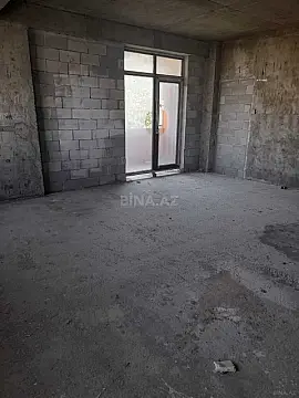 Satılır 5 otaqlı mənzil 226 m²