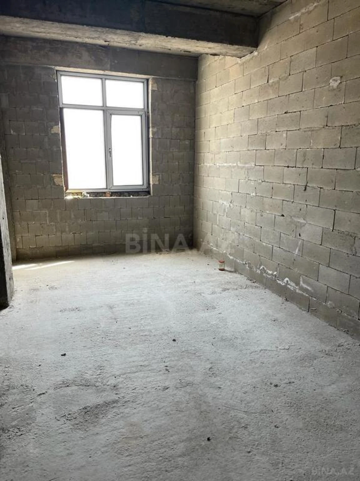 Satılır 5 otaqlı mənzil 226 m²