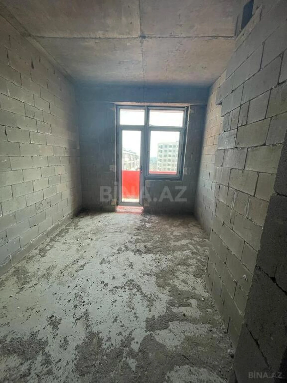 Satılır 5 otaqlı mənzil 226 m²