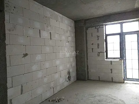 Satılır 5 otaqlı mənzil 226 m²